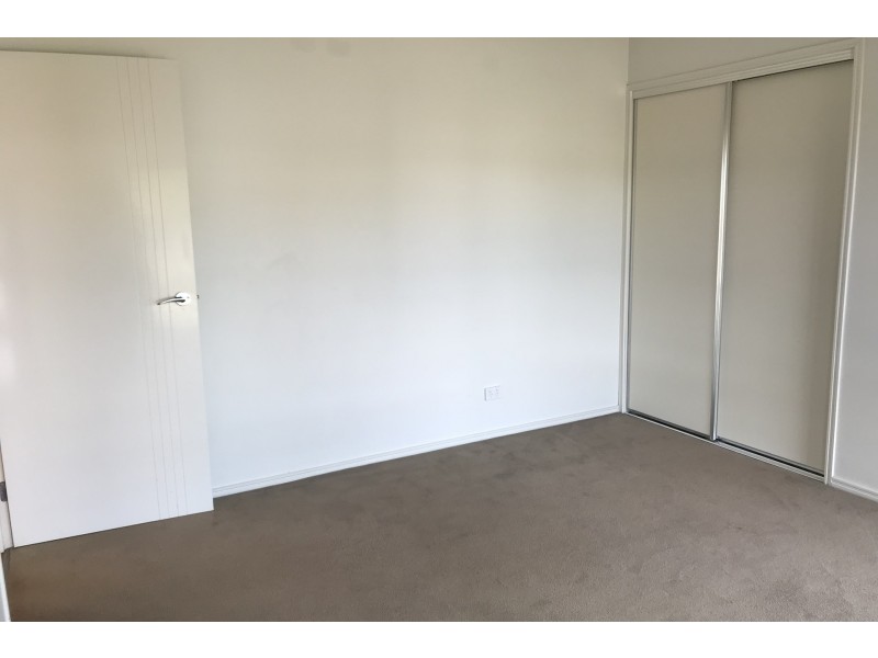 19 Pugh Street, Middle Ridge QLD 4350