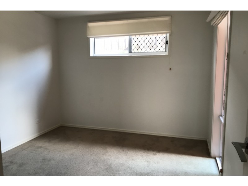 19 Pugh Street, Middle Ridge QLD 4350