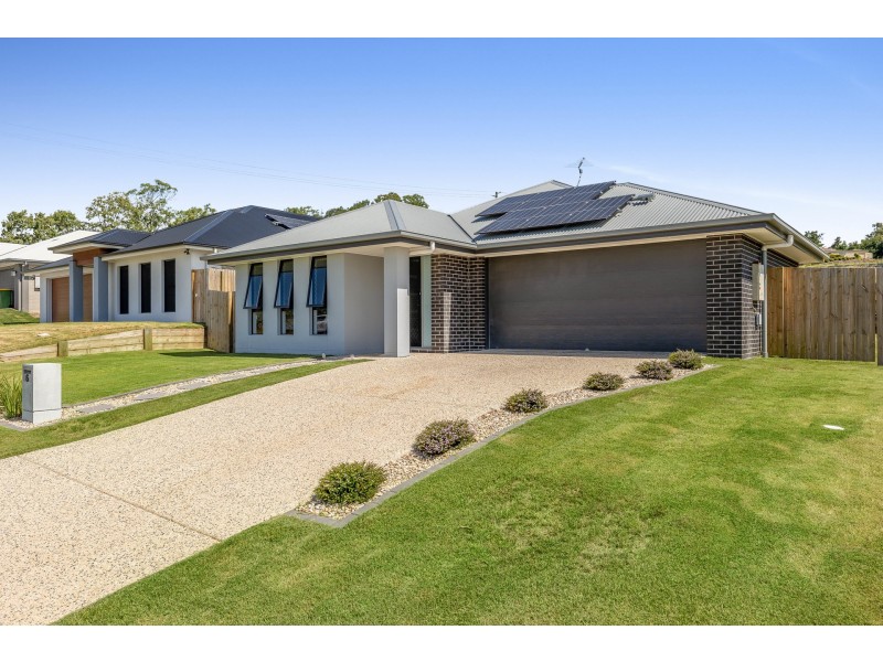 6 Latsky Drive, Cotswold Hills QLD 4350