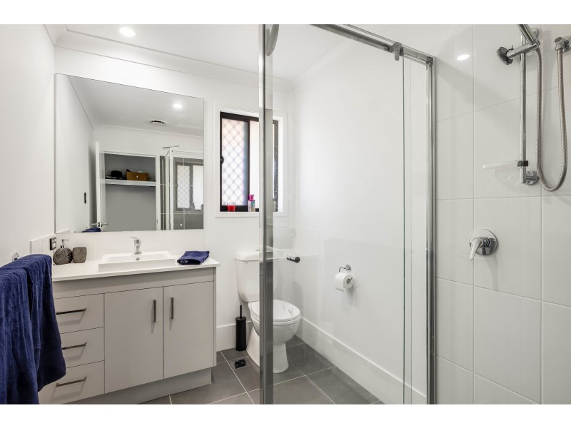 6 Latsky Drive, Cotswold Hills QLD 4350