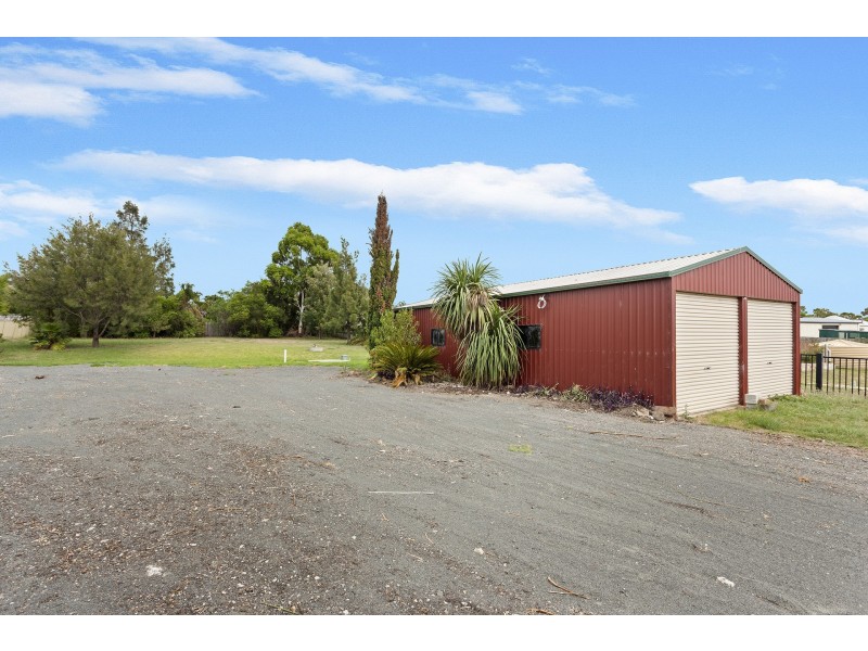 70 Phipps Drive, Meringandan West QLD 4352