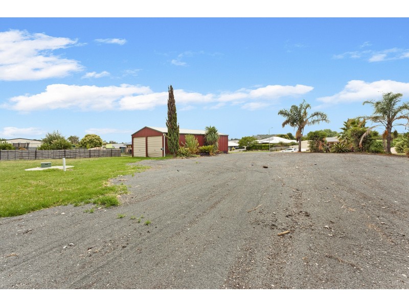 70 Phipps Drive, Meringandan West QLD 4352