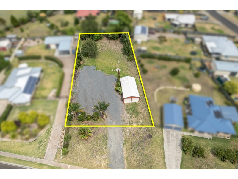 70 Phipps Drive, Meringandan West QLD 4352