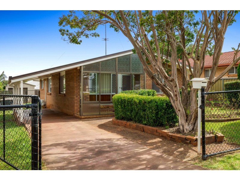 1B Atkinson Street, South Toowoomba QLD 4350
