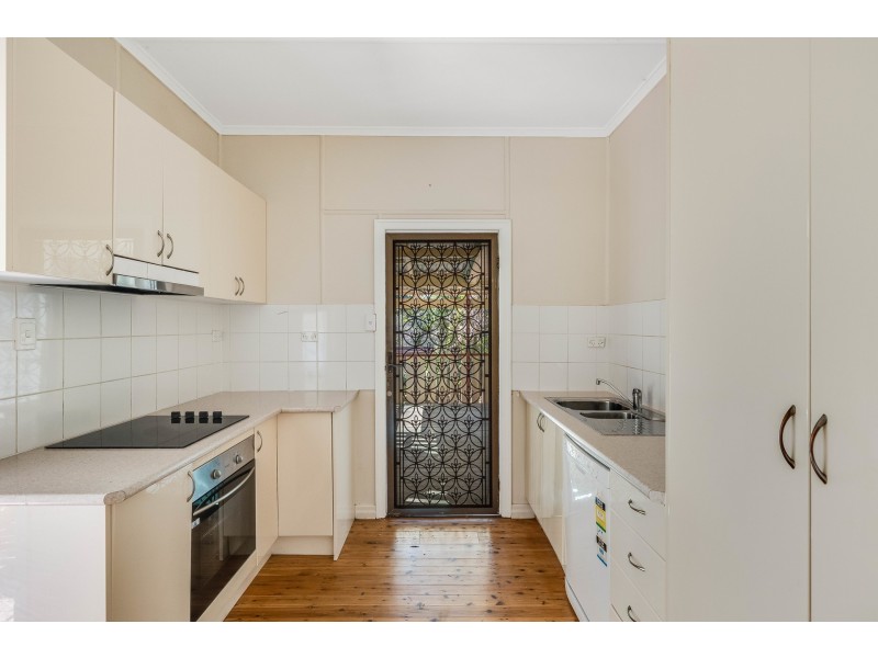 15 Prince Street, Harlaxton QLD 4350