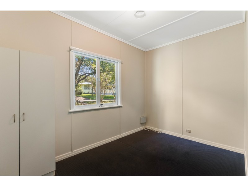 15 Prince Street, Harlaxton QLD 4350