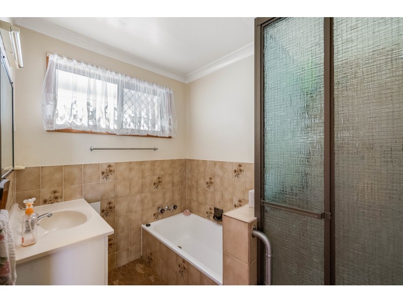 552 Greenwattle Street, Newtown QLD 4350