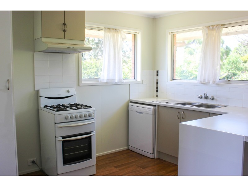 28 Cortess Street, Kearneys Spring QLD 4350