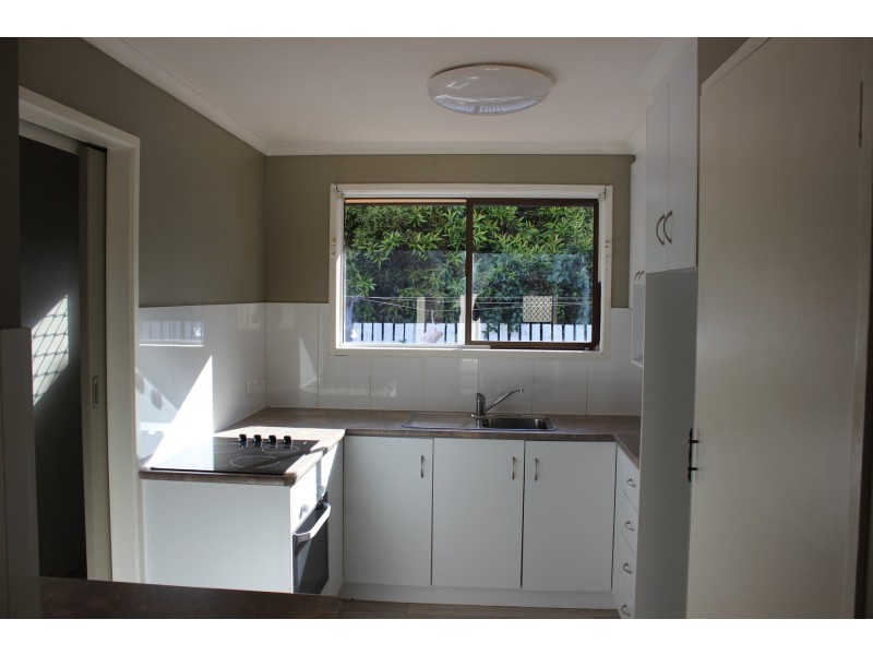 3/4a Cathro Street, Rockville QLD 4350