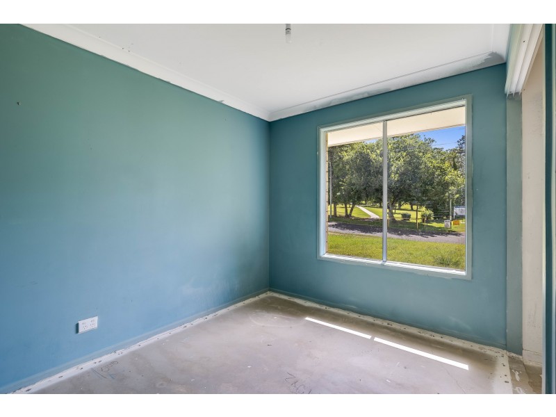 2 Alpine Court, Cranley QLD 4350