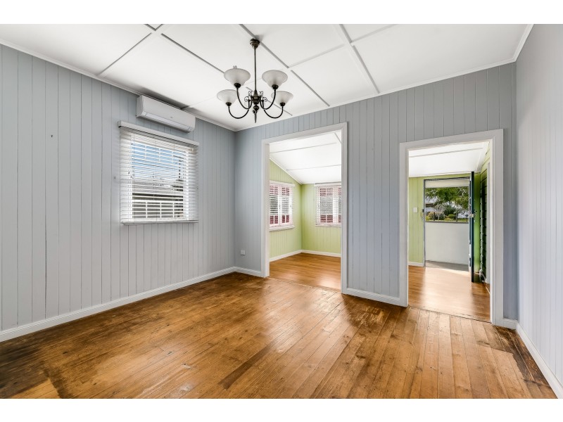 31 Mcintyre Street, Centenary Heights QLD 4350