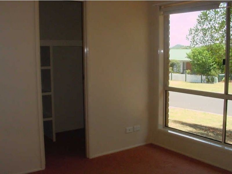 14 Lacebark Court, Glenvale QLD 4350