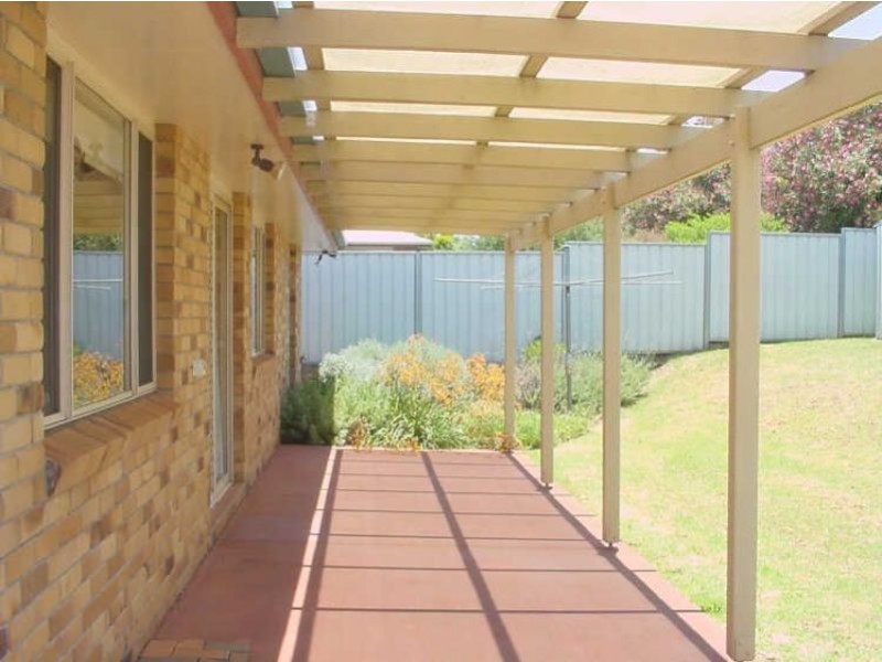 14 Lacebark Court, Glenvale QLD 4350