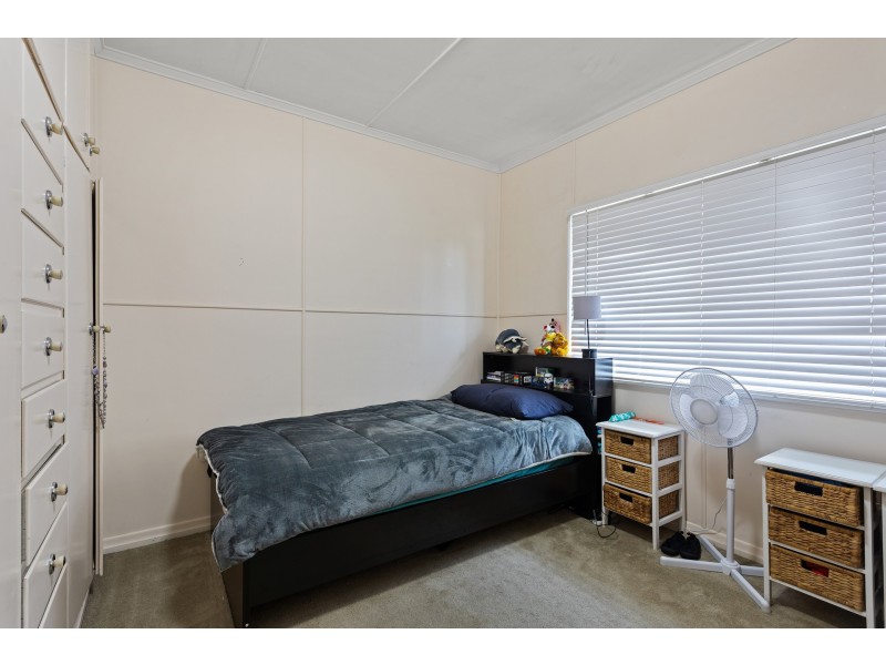 12 Perth Street, Rangeville QLD 4350