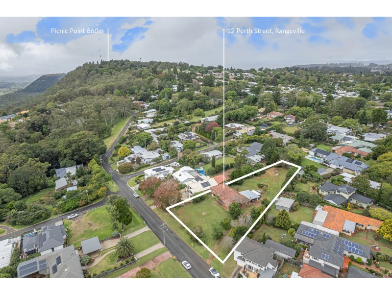 12 Perth Street, Rangeville QLD 4350