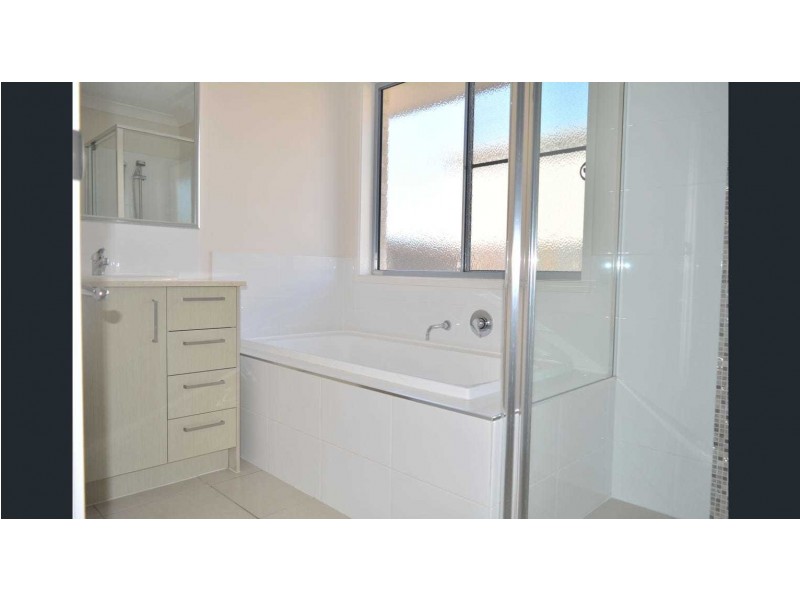46 Ferguson Road, Westbrook QLD 4350