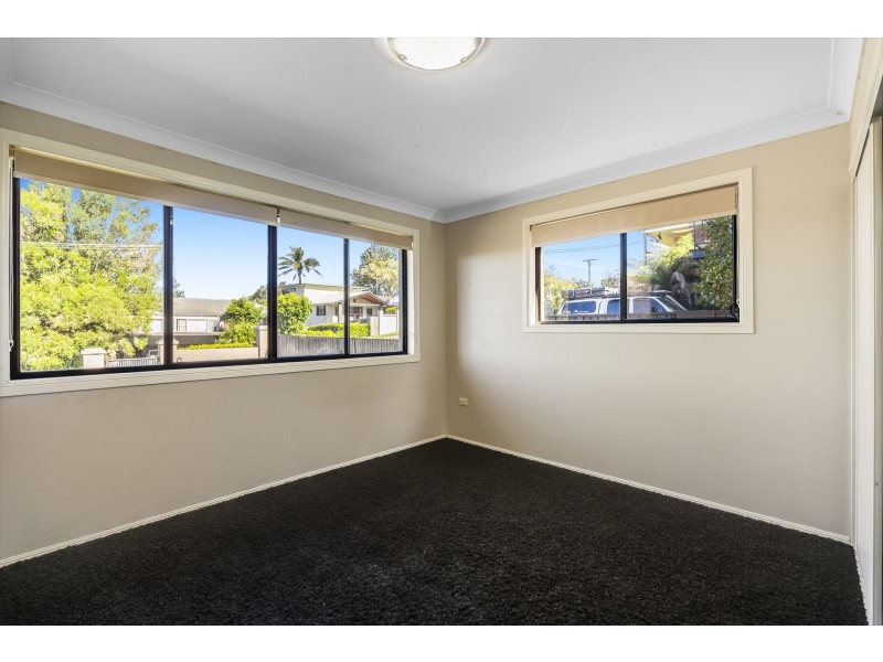 5 Barrymount Crescent, Mount Lofty QLD 4350