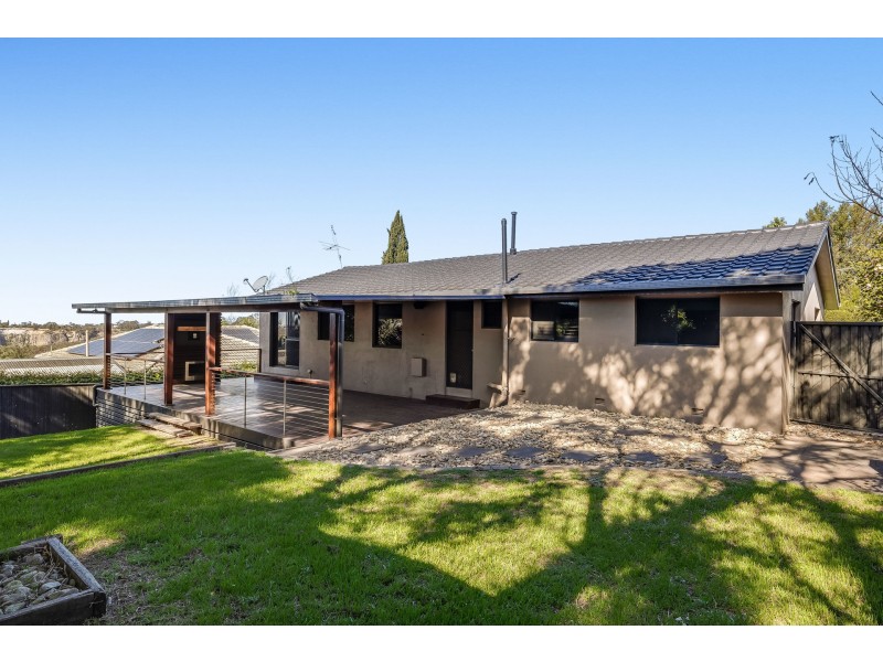 5 Barrymount Crescent, Mount Lofty QLD 4350