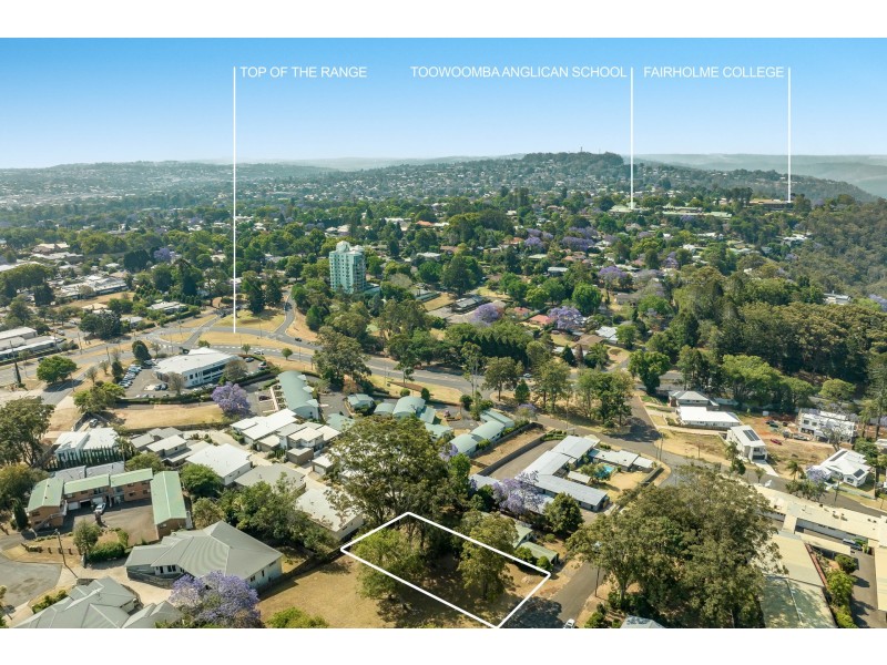 7 Sonnenberg Street, East Toowoomba QLD 4350