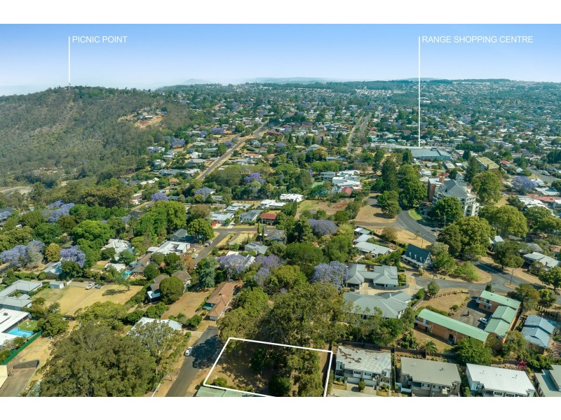 7 Sonnenberg Street, East Toowoomba QLD 4350