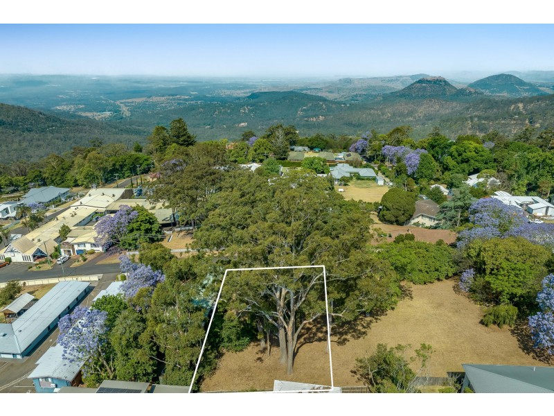 7 Sonnenberg Street, East Toowoomba QLD 4350