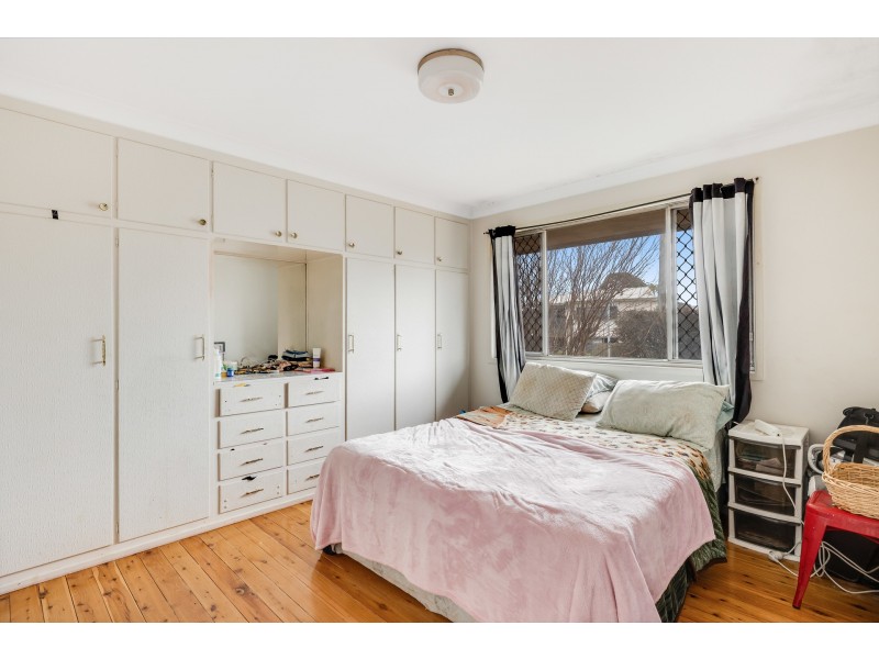 97 Drayton Road, Harristown QLD 4350