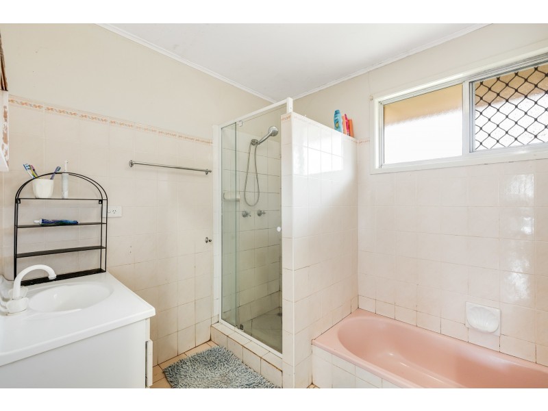 97 Drayton Road, Harristown QLD 4350