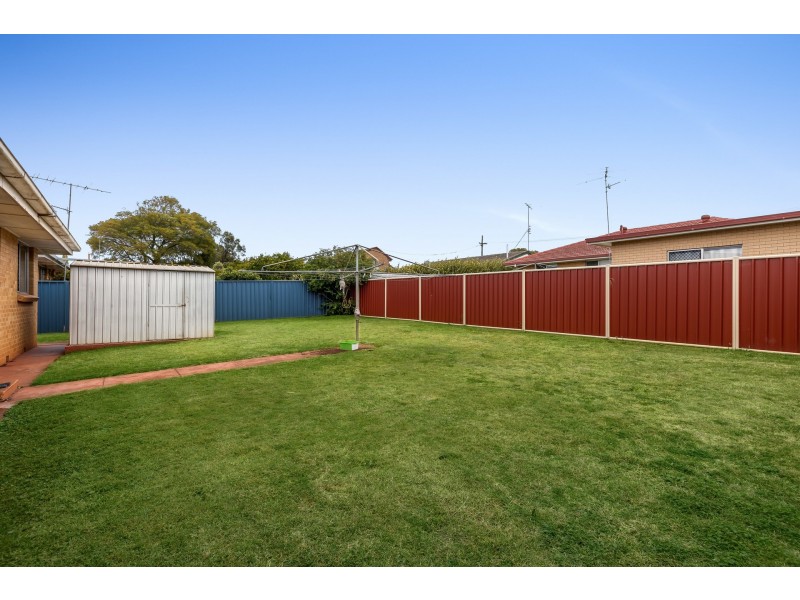 97 Drayton Road, Harristown QLD 4350