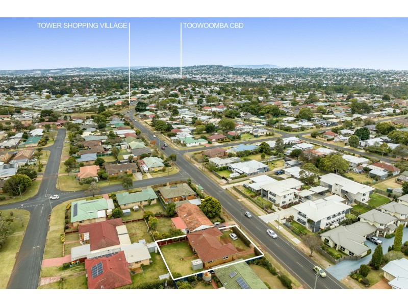 97 Drayton Road, Harristown QLD 4350