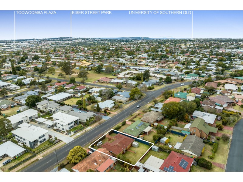 97 Drayton Road, Harristown QLD 4350