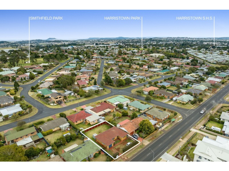 97 Drayton Road, Harristown QLD 4350