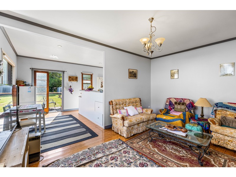 45 Hillview Avenue, Newtown QLD 4350