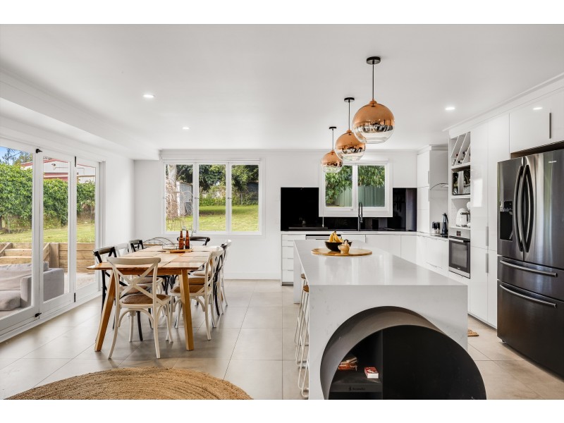 32 Llewellyn Street, Centenary Heights QLD 4350