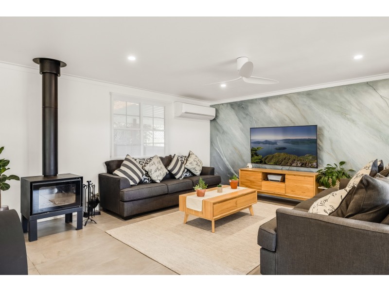 32 Llewellyn Street, Centenary Heights QLD 4350