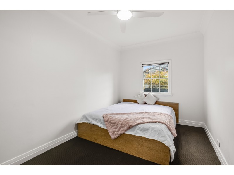 32 Llewellyn Street, Centenary Heights QLD 4350