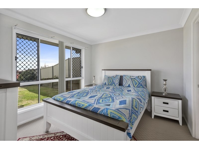 1/18 Tempest Drive, Glenvale QLD 4350