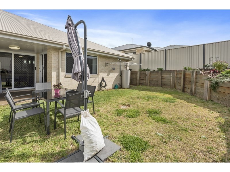 1/18 Tempest Drive, Glenvale QLD 4350