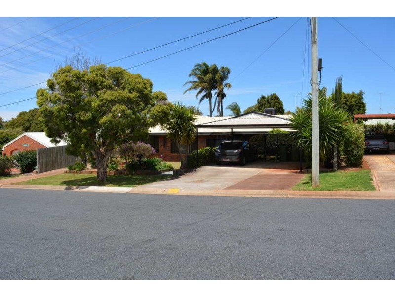 12 Dunemann Street, Kearneys Spring QLD 4350