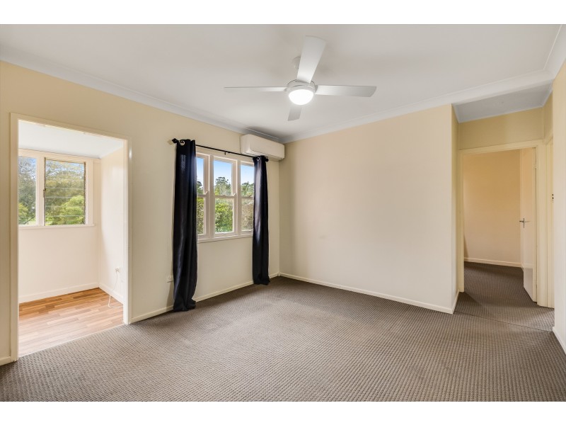 221 MacKenzie Street, Centenary Heights QLD 4350