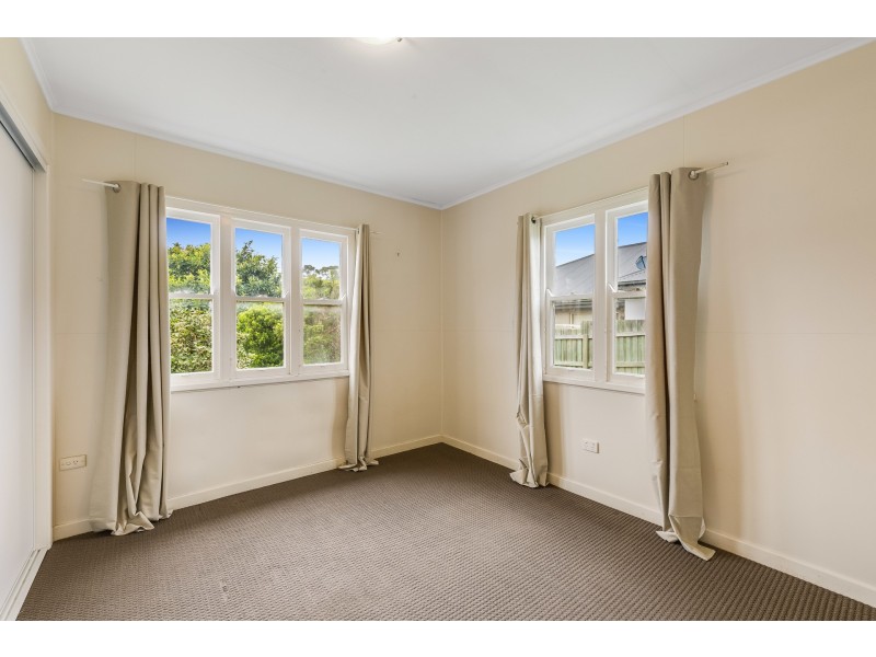 221 MacKenzie Street, Centenary Heights QLD 4350