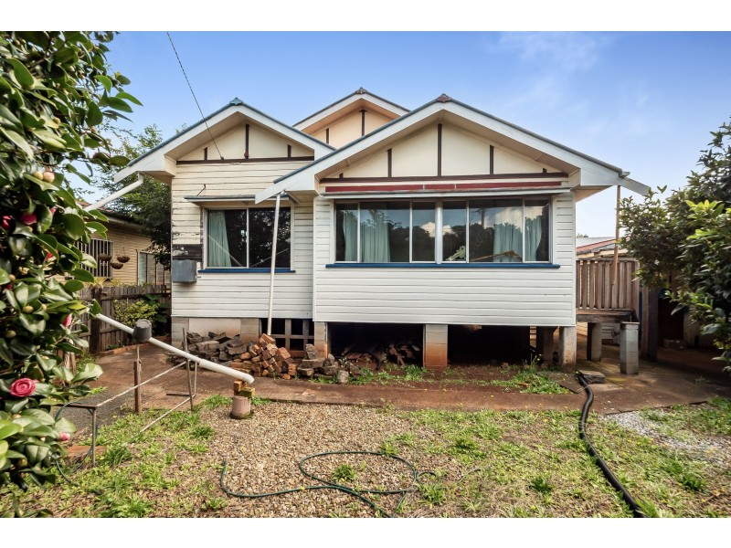 171 Holberton Street, Newtown QLD 4350