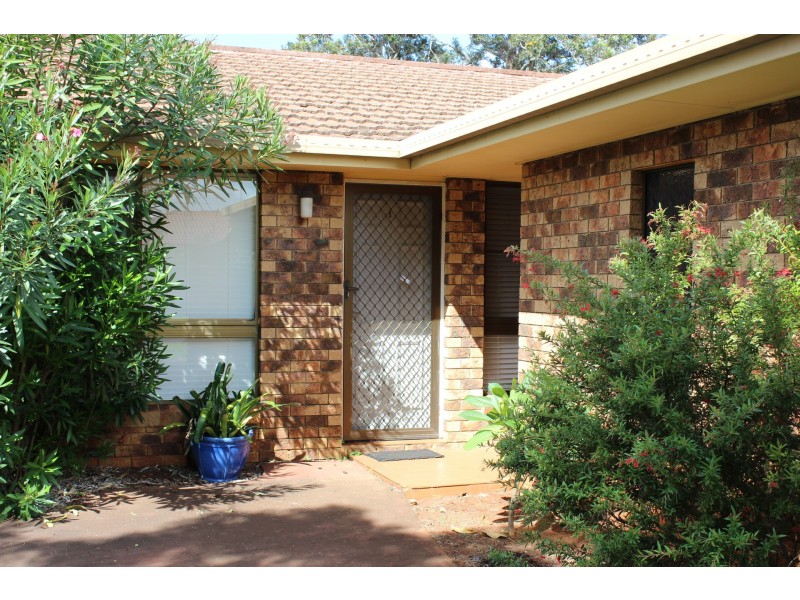 1/2 Amber Court, Darling Heights QLD 4350