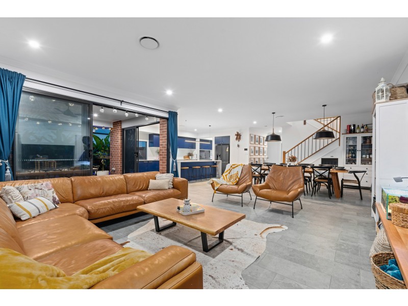 13 Greenaway Street, Greenbank QLD 4124