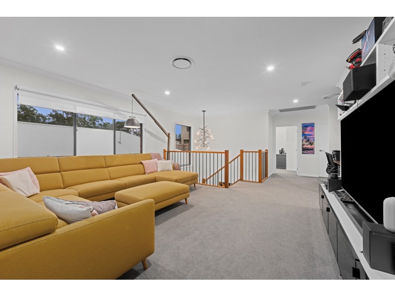 13 Greenaway Street, Greenbank QLD 4124