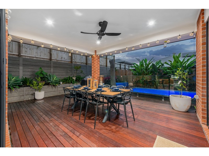 13 Greenaway Street, Greenbank QLD 4124