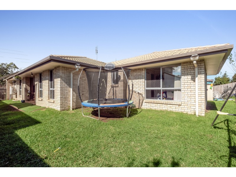 27 Kearney Street, Kearneys Spring QLD 4350