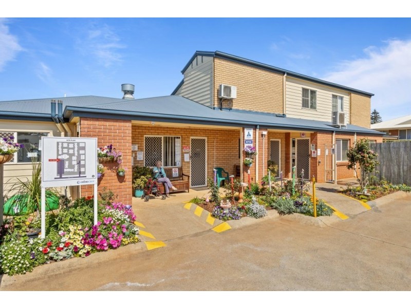 9/306-310 James Street, Harristown QLD 4350