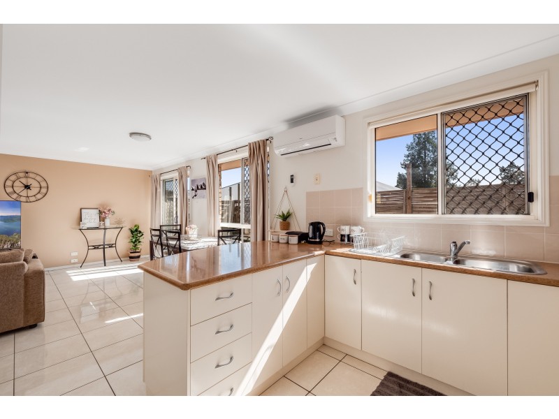 4/42 Gordon Avenue, Newtown QLD 4350