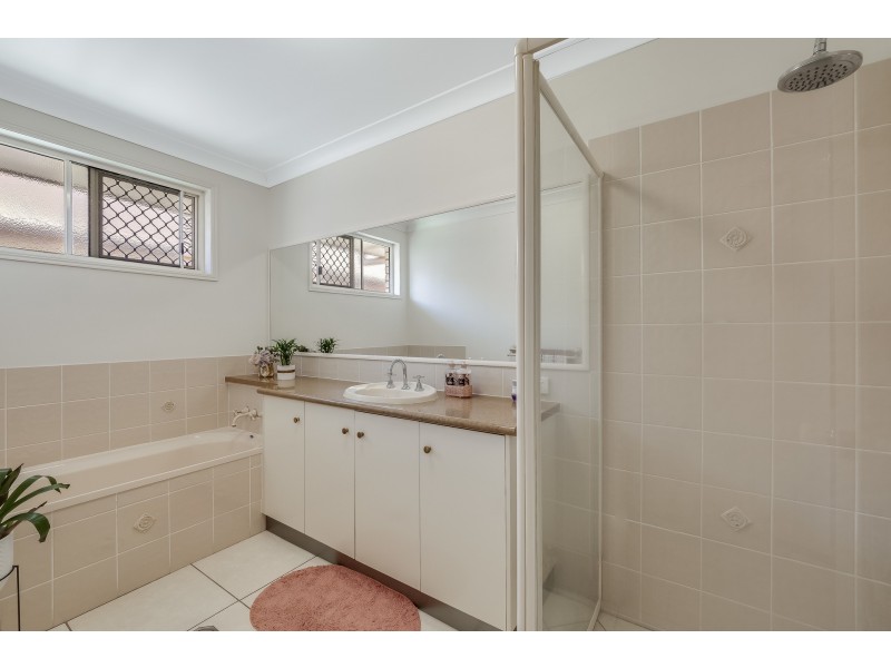 4/42 Gordon Avenue, Newtown QLD 4350