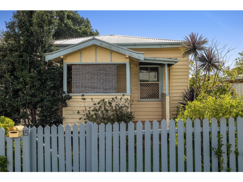15 McCook Street, South Toowoomba QLD 4350